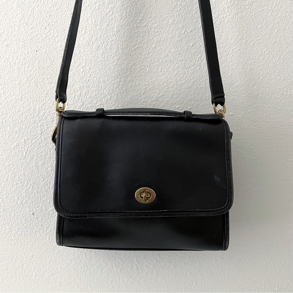 Vintage Coach Black/brass Court Bag 9870